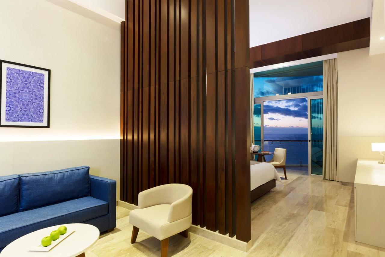 Resort Altitude At Krystal Grand