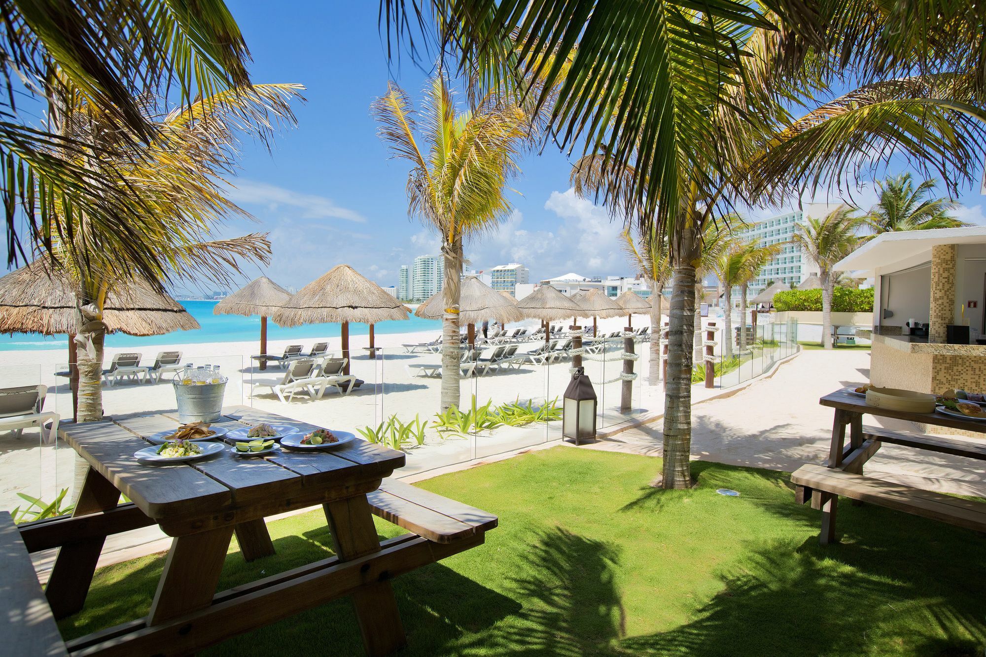 Resort Altitude At Krystal Grand 5*