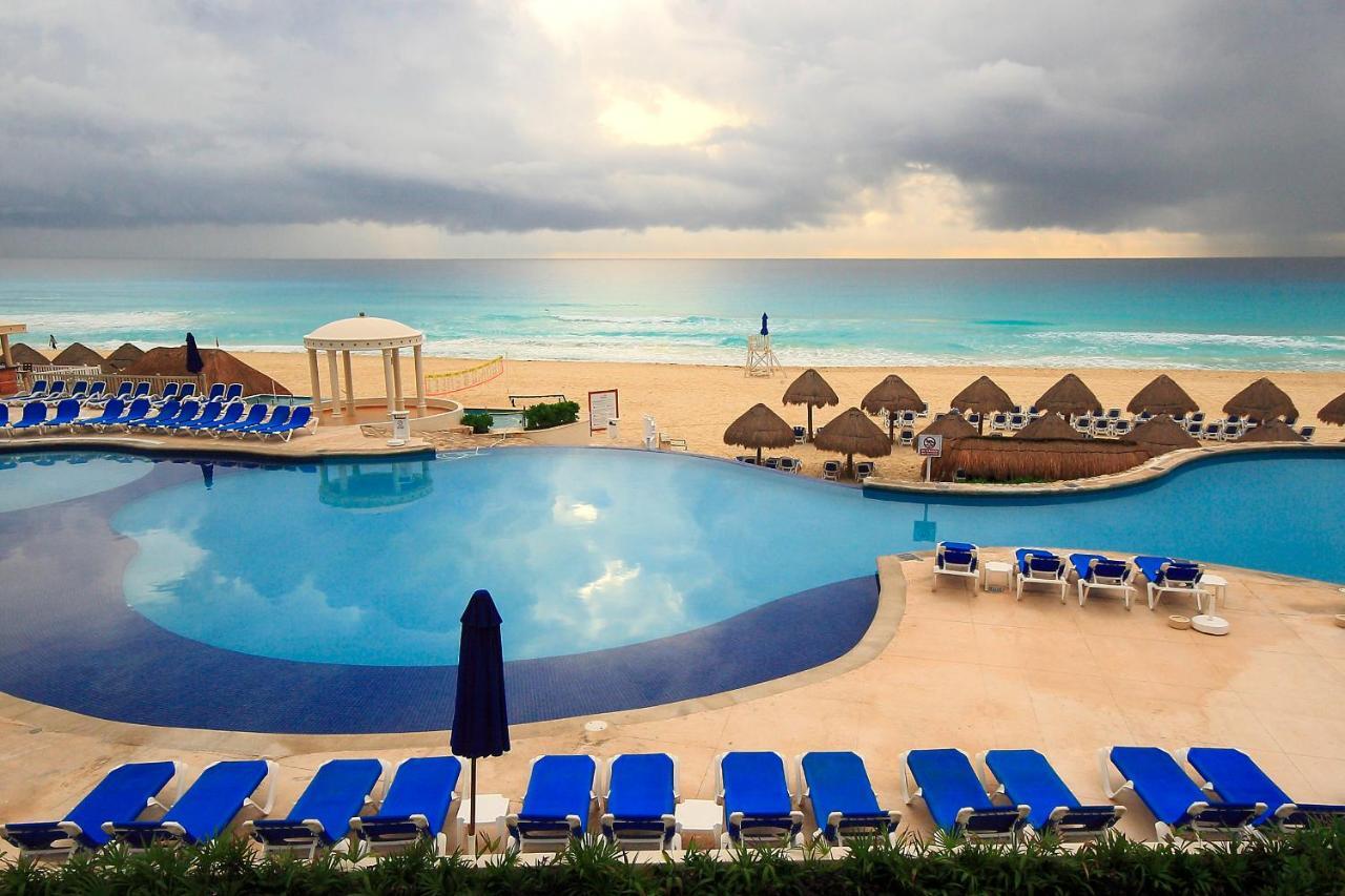 Golden Parnassus Hotel 3*