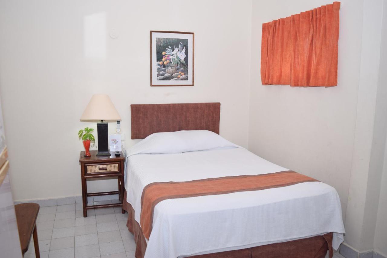 Suites Le Monde Hotel