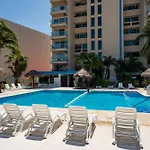Studio Beachfront At Salvia