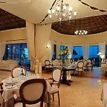 Royal Club Grand Xcaret Resorta