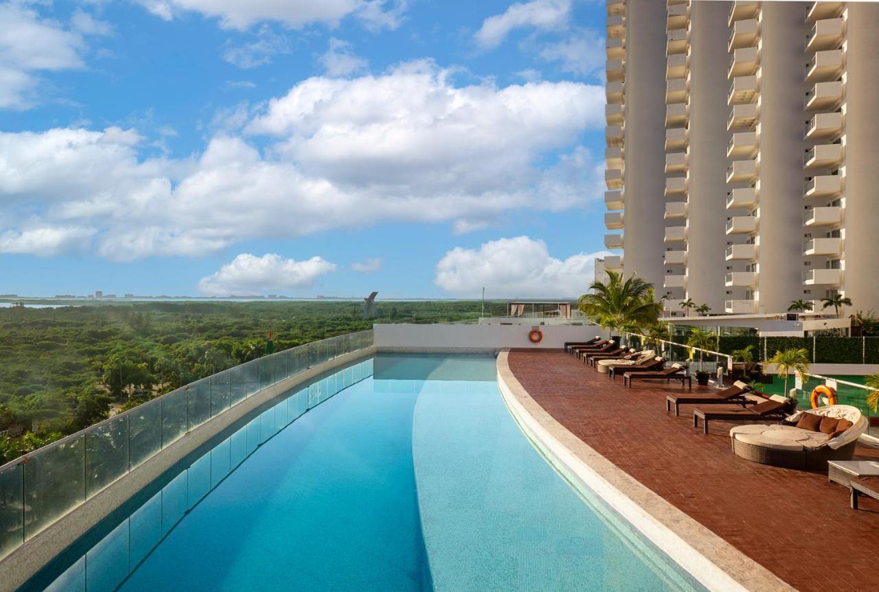 Hotel Malecon Cancún