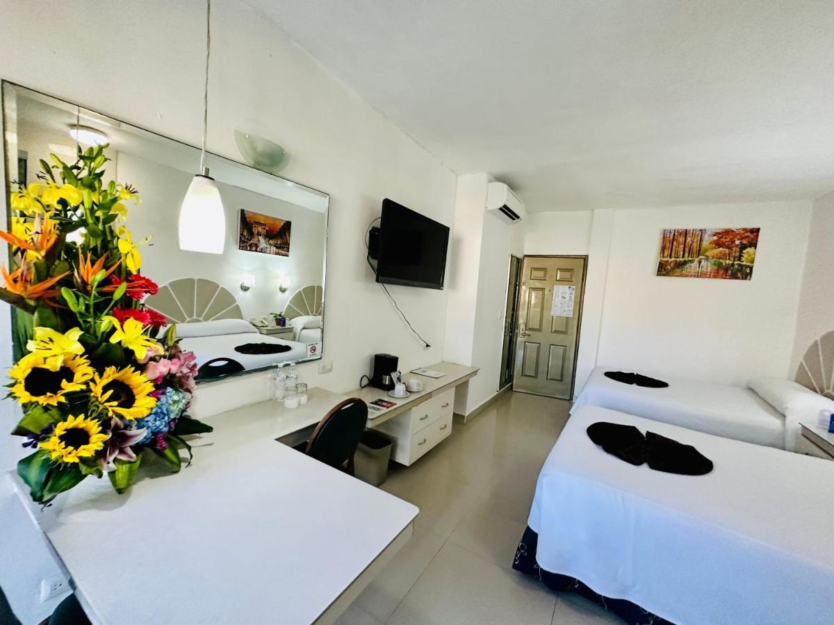 Plaza Caribe 4*