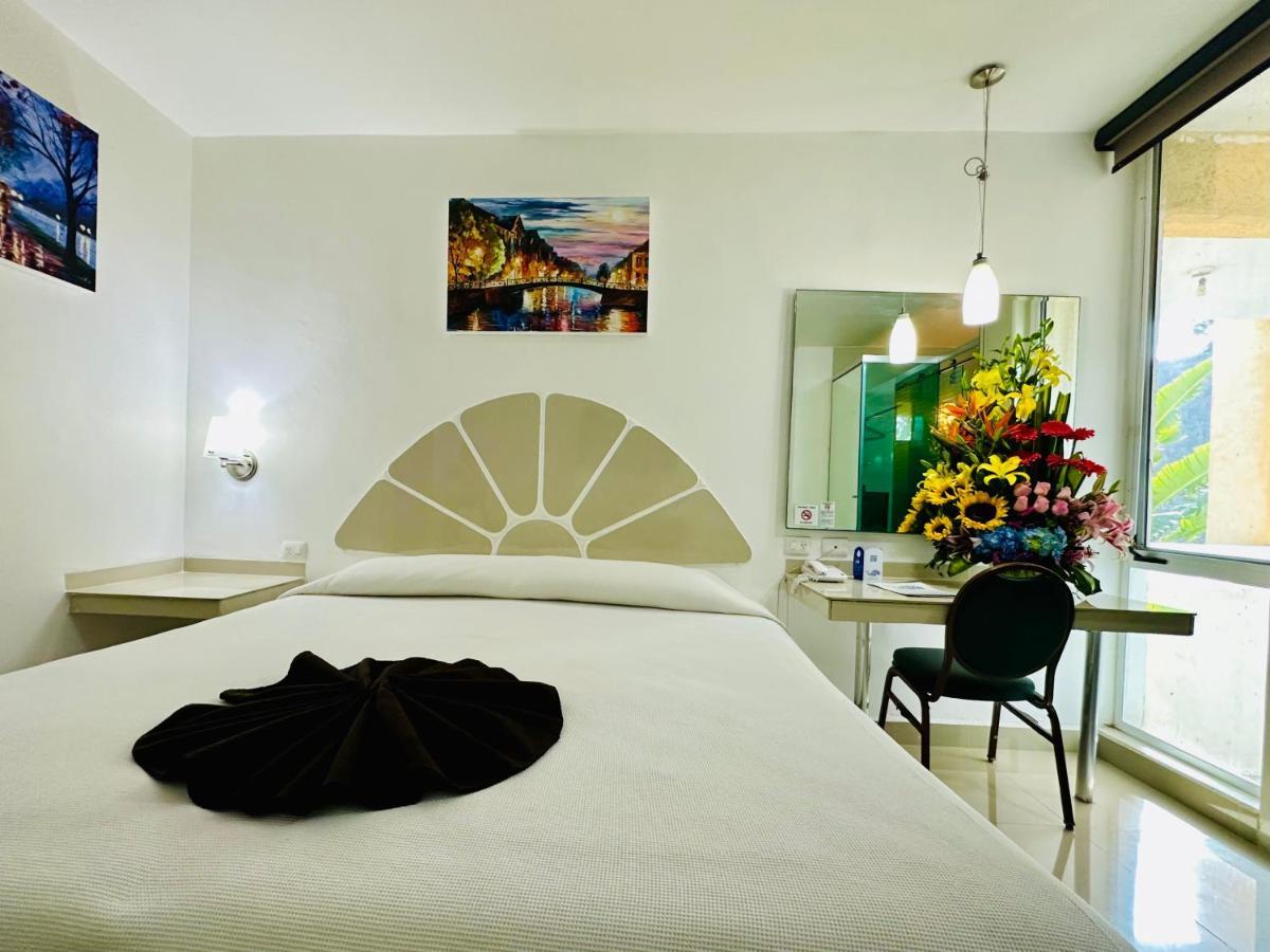 Plaza Caribe Hotel