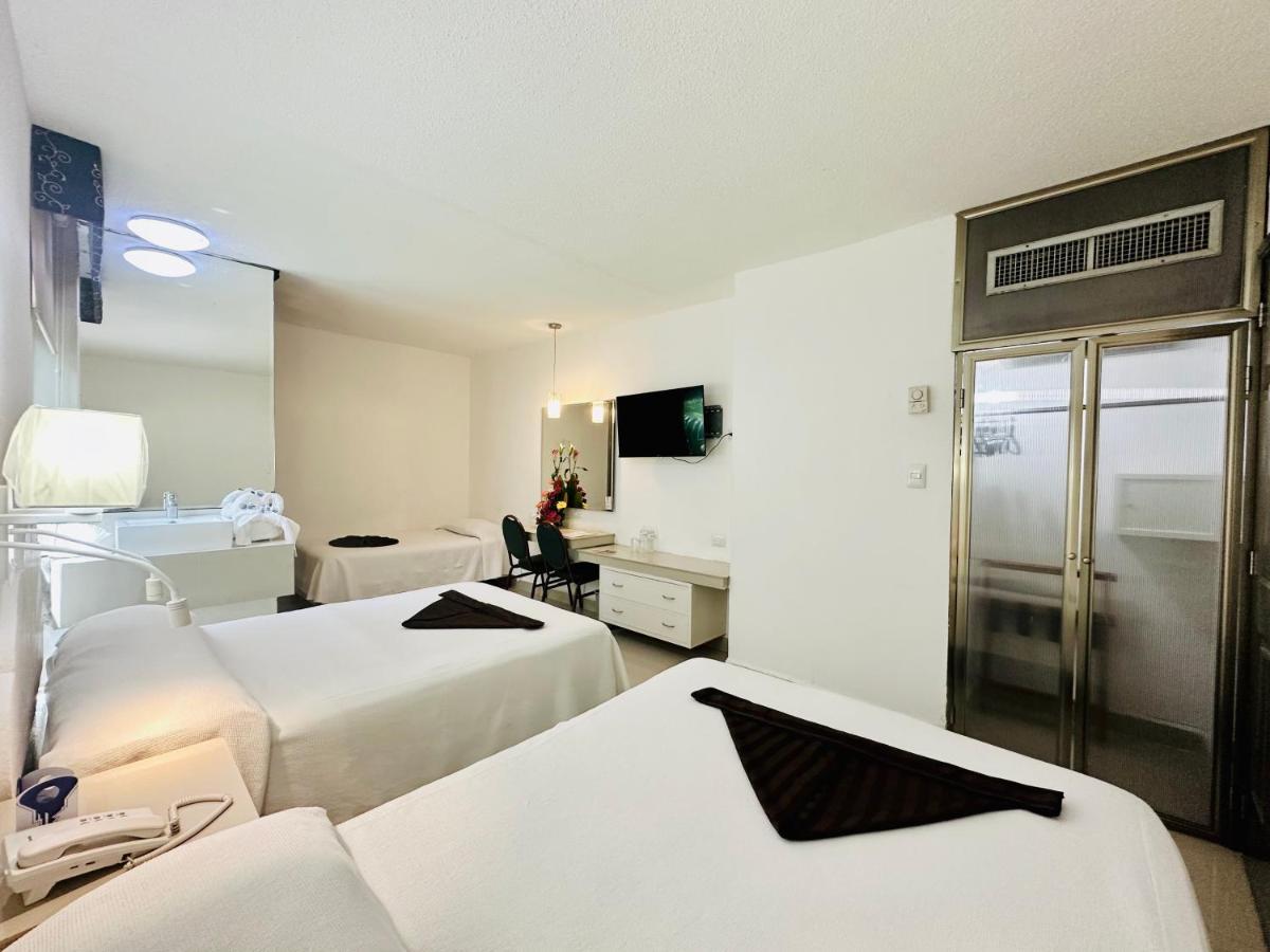 Plaza Caribe Hotel 4*