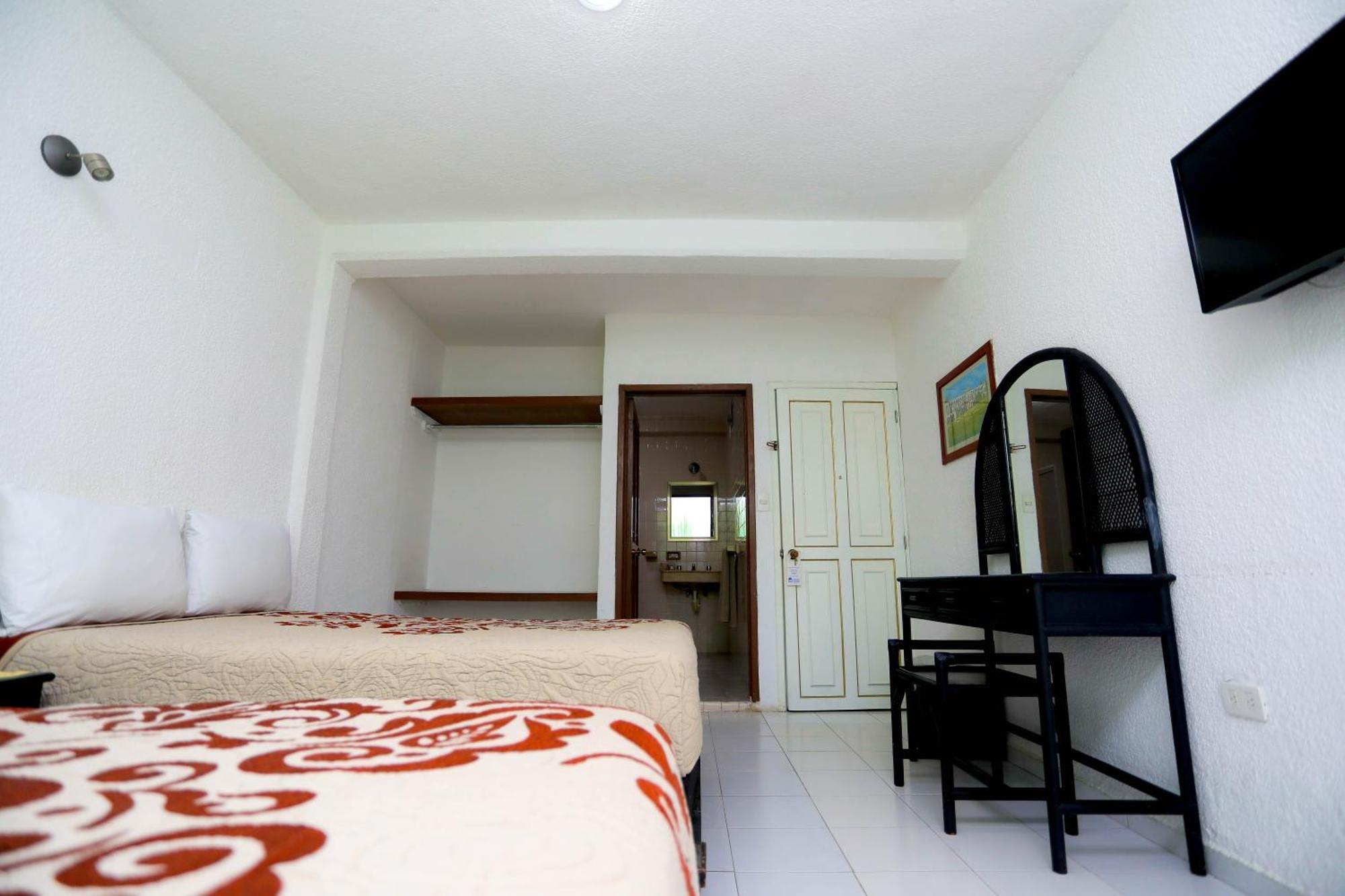 Maria De Lourdes Hotel 3*