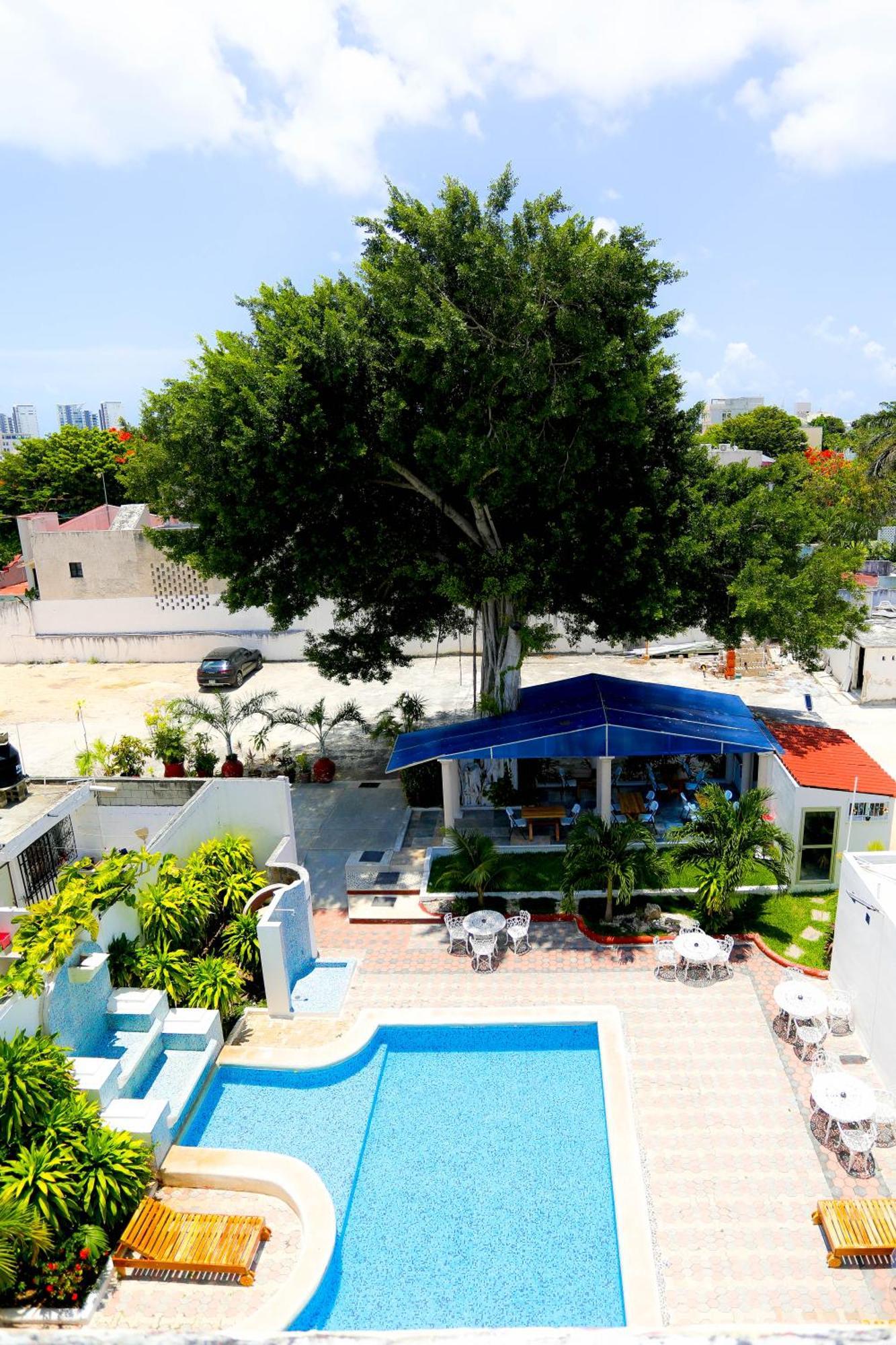 Maria De Lourdes Cancún