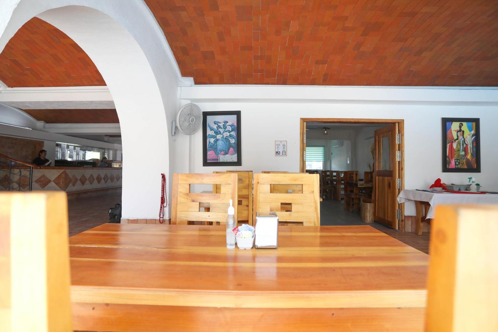 Maria De Lourdes Hotel
