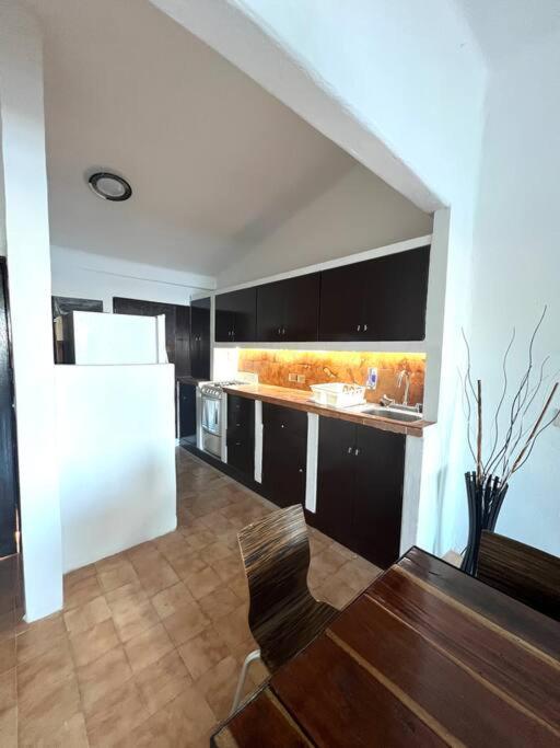 Apartamento Prime Lagoonfront In Zone - Walk To Beaches & Nightlife *