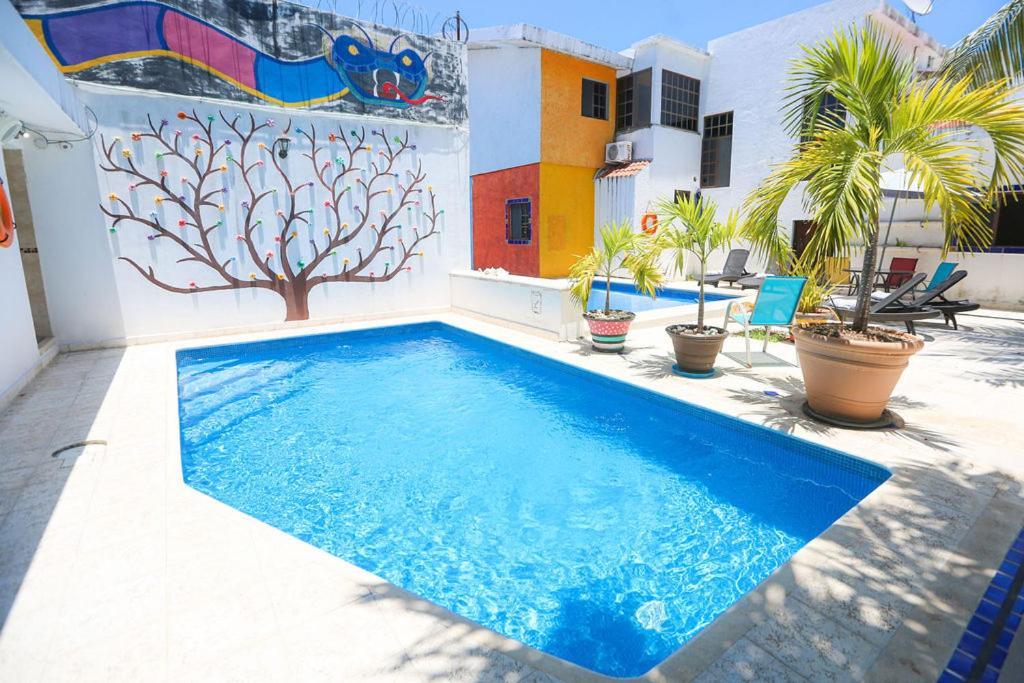 Ikaro Colonial Hotel 3*