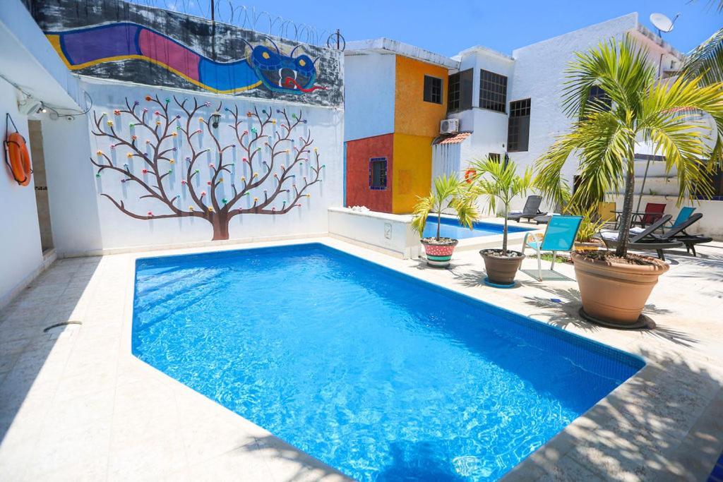 Ikaro Colonial Cancún