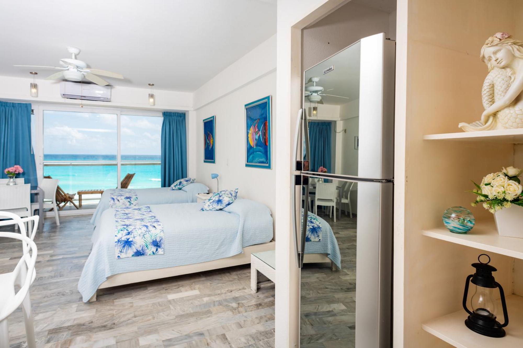 Beachfront At Salvia Apartahotel