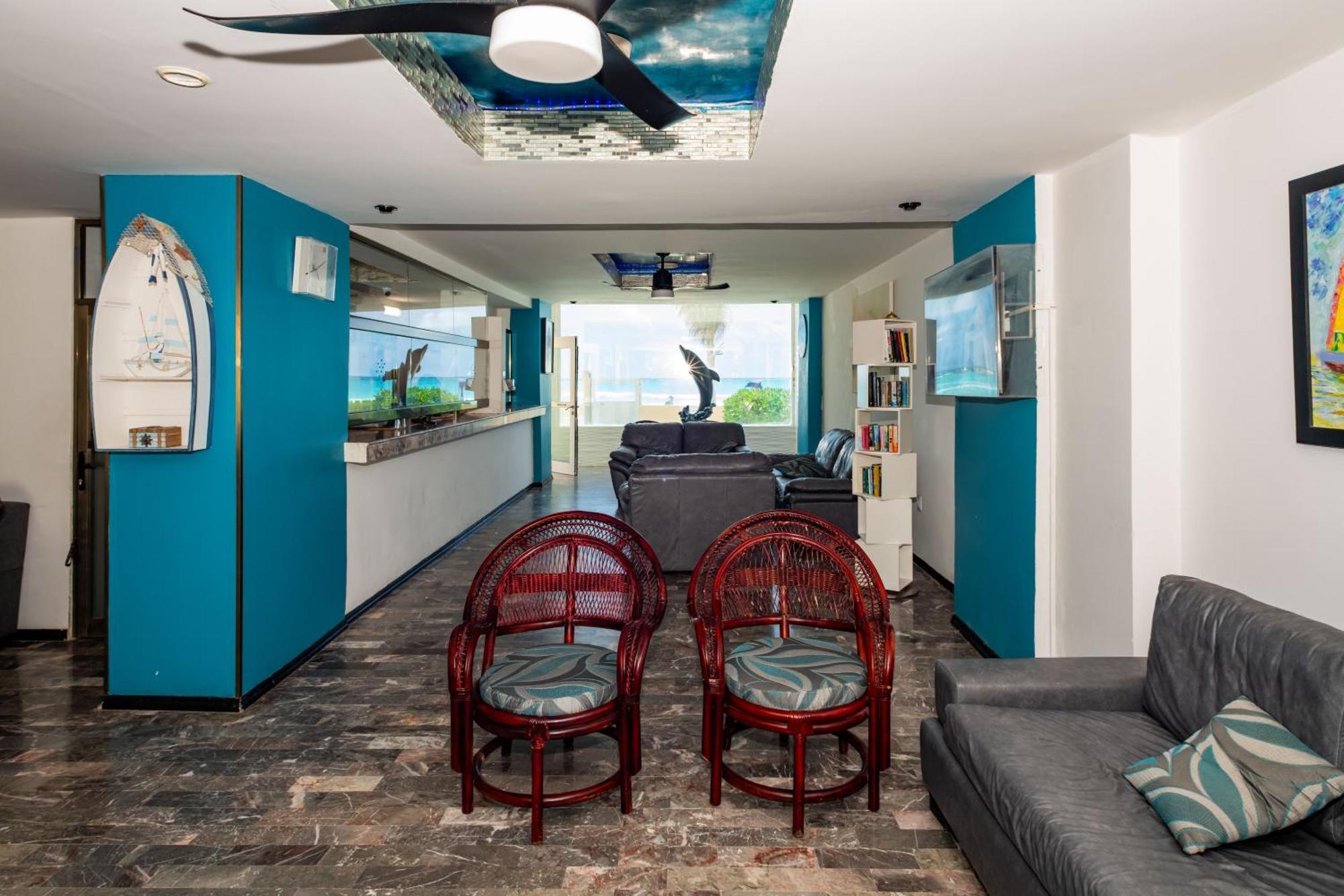 Apartahotel Beachfront At Salvia *