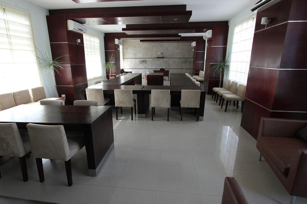 Plaza Caribe Hotel