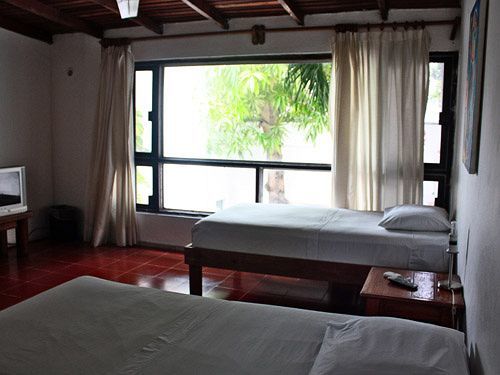 Haina Hostal *