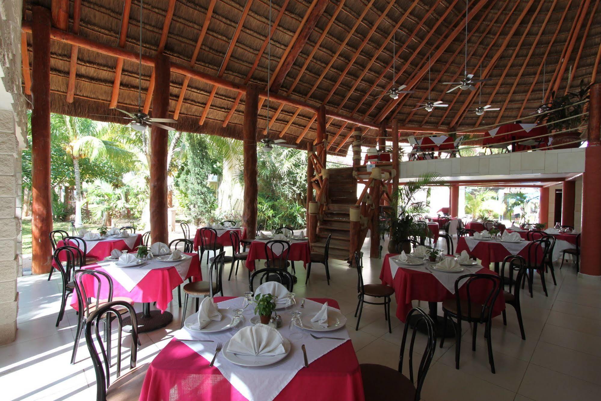 Plaza Caribe 4*