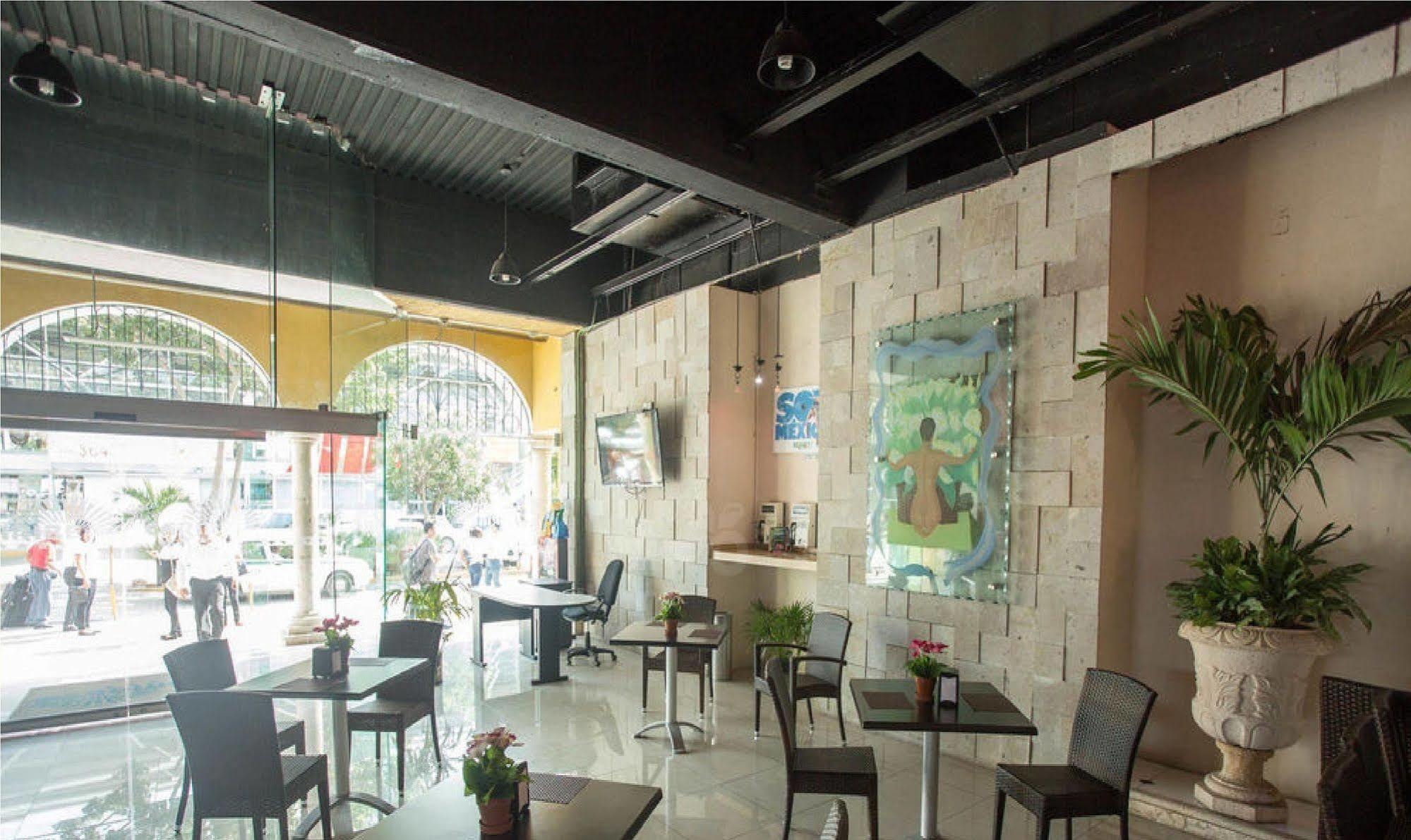 Plaza Caribe Hotel