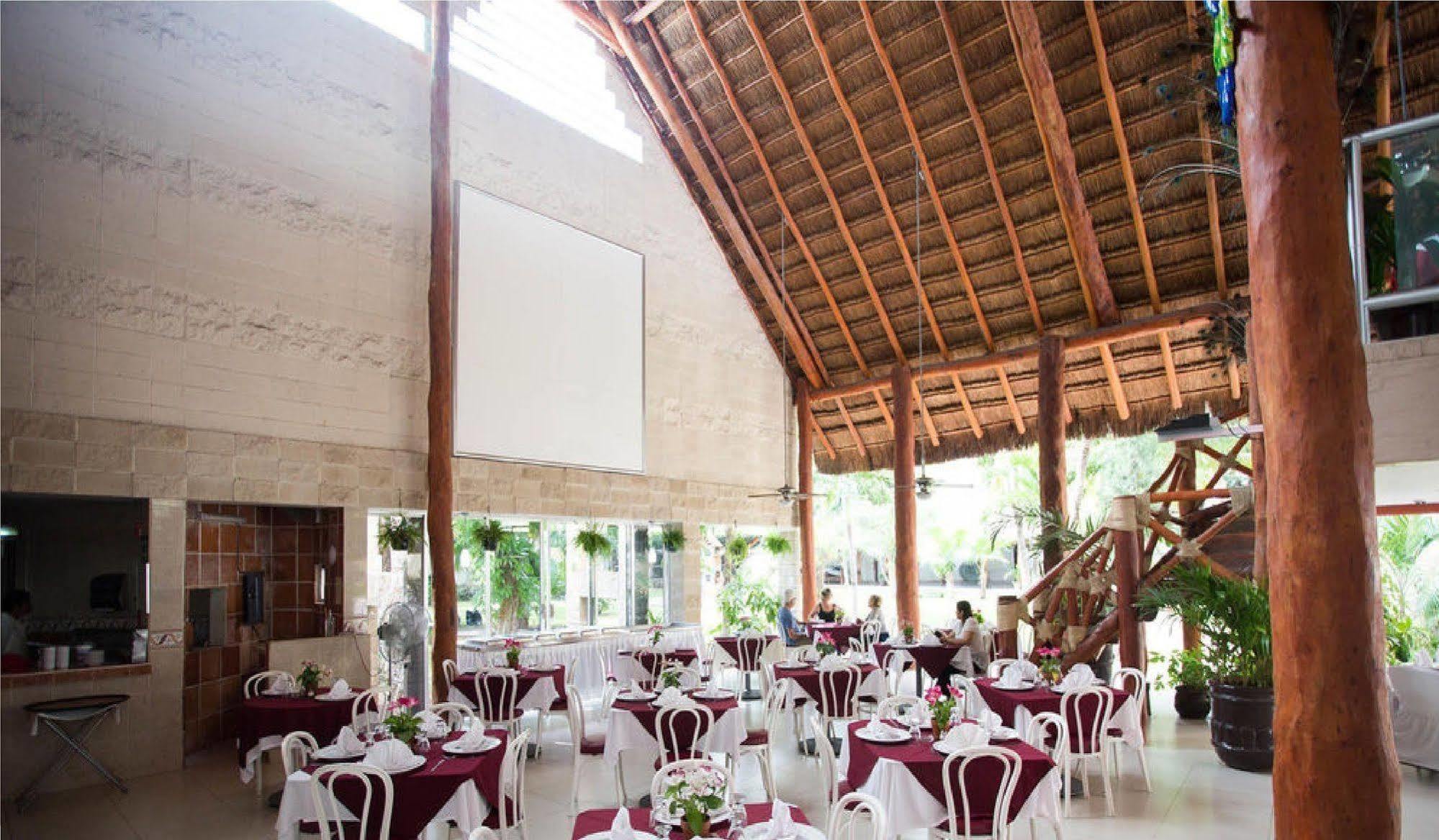 Plaza Caribe Hotel