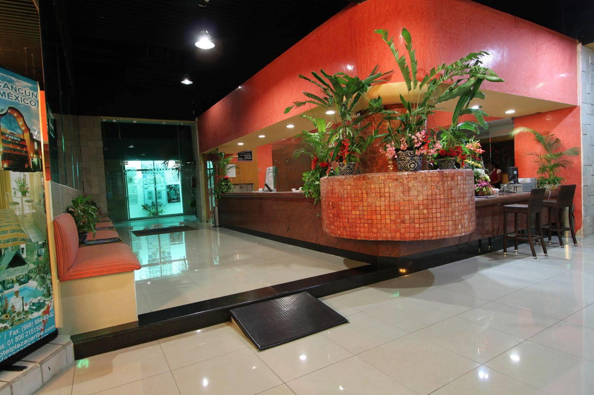 Plaza Caribe Hotel 4*