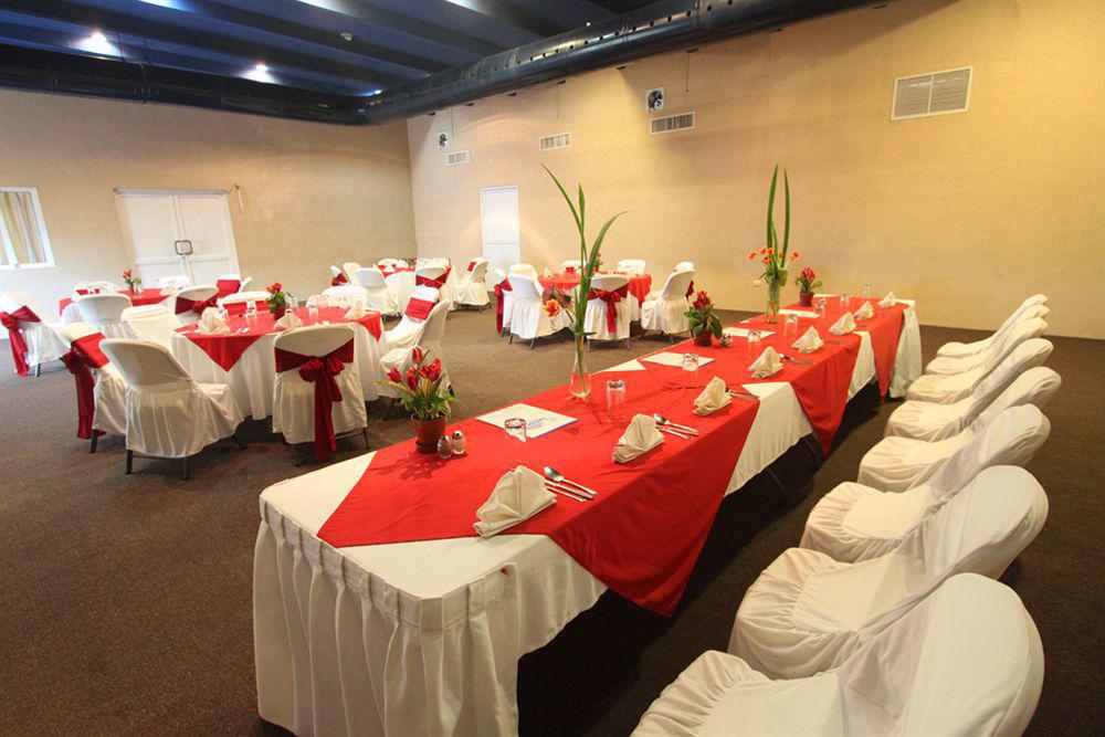 Plaza Caribe Hotel