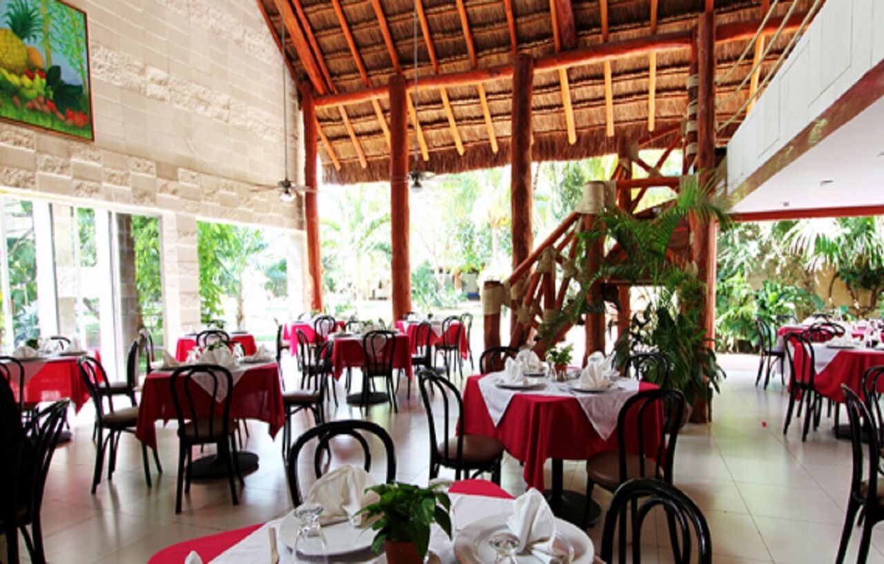 Plaza Caribe Hotel 4*