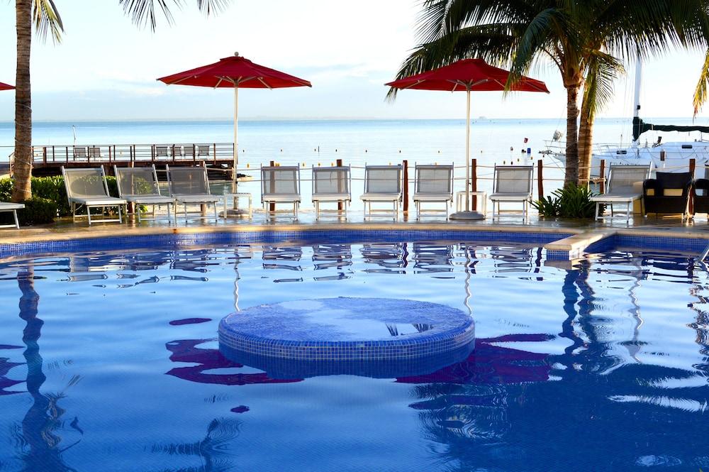 Bay Resort Cancun
