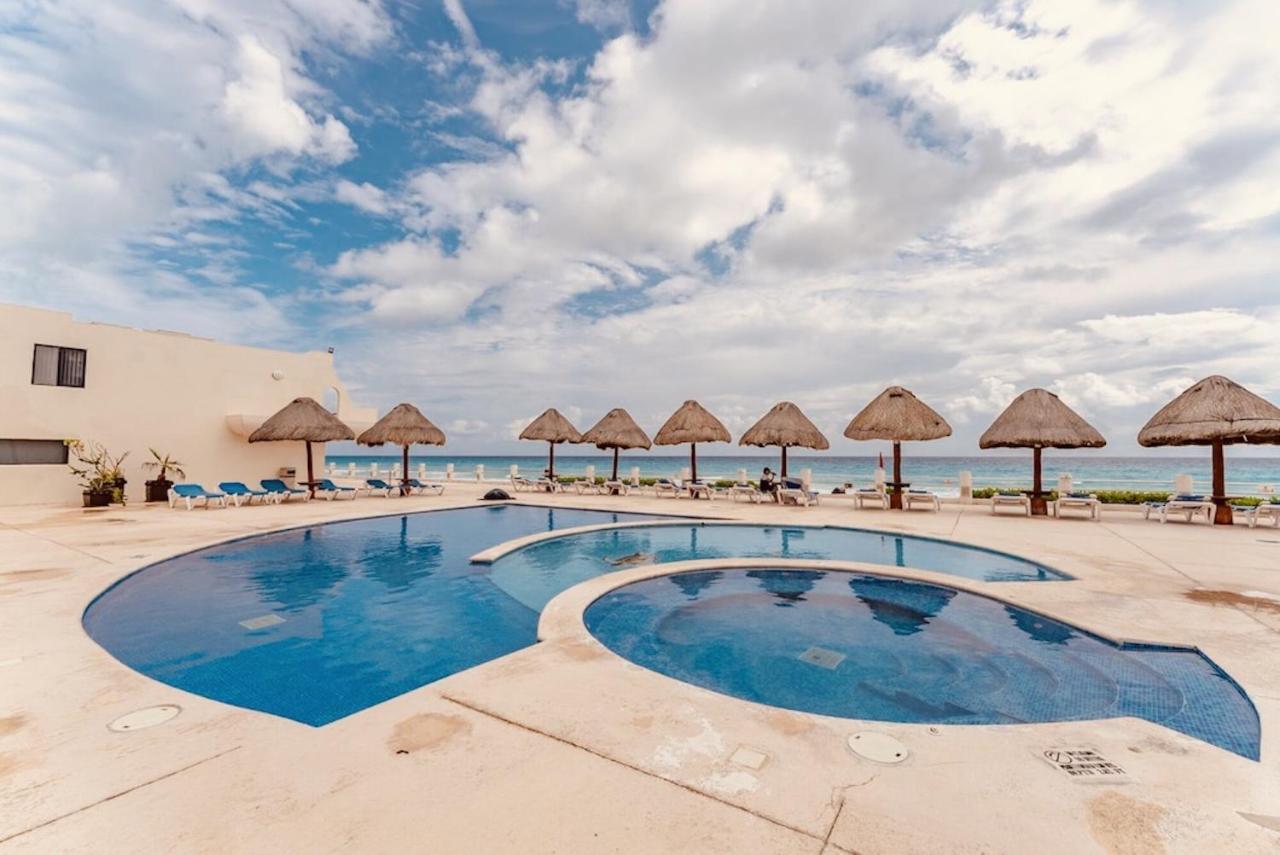 Zone, Beachfront 2 Bedroom - Prime Location Apartamento