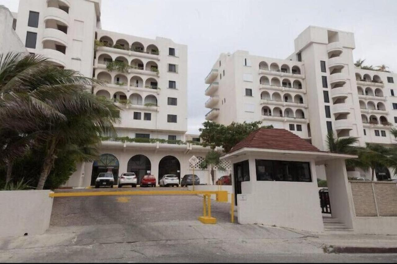 Zone, Beachfront 2 Bedroom - Prime Location Apartamento *