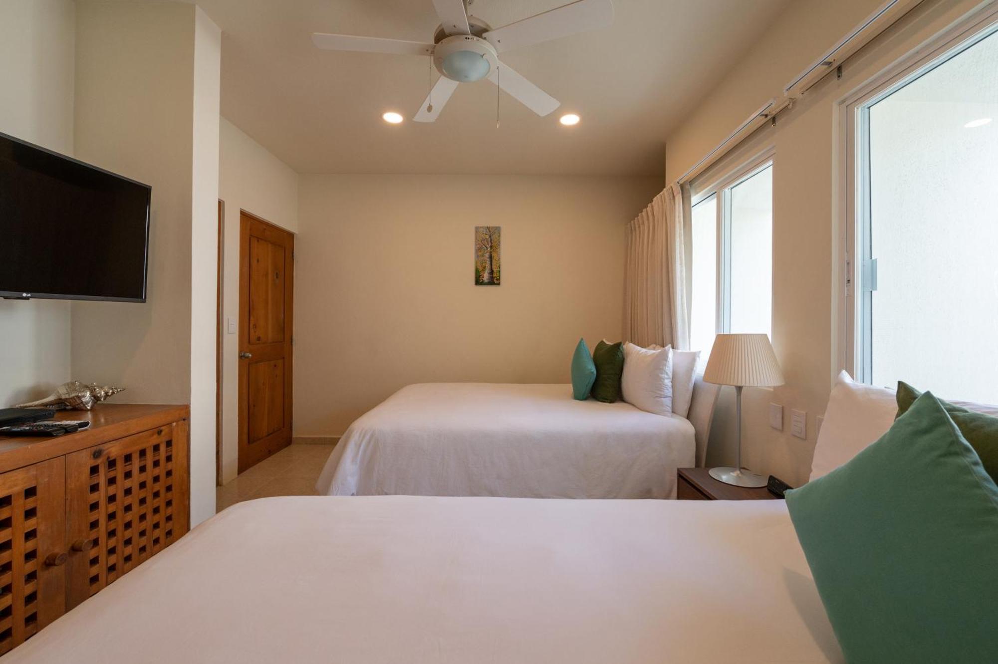 Villa Punta Sam - Beachfront Luxury Cancún