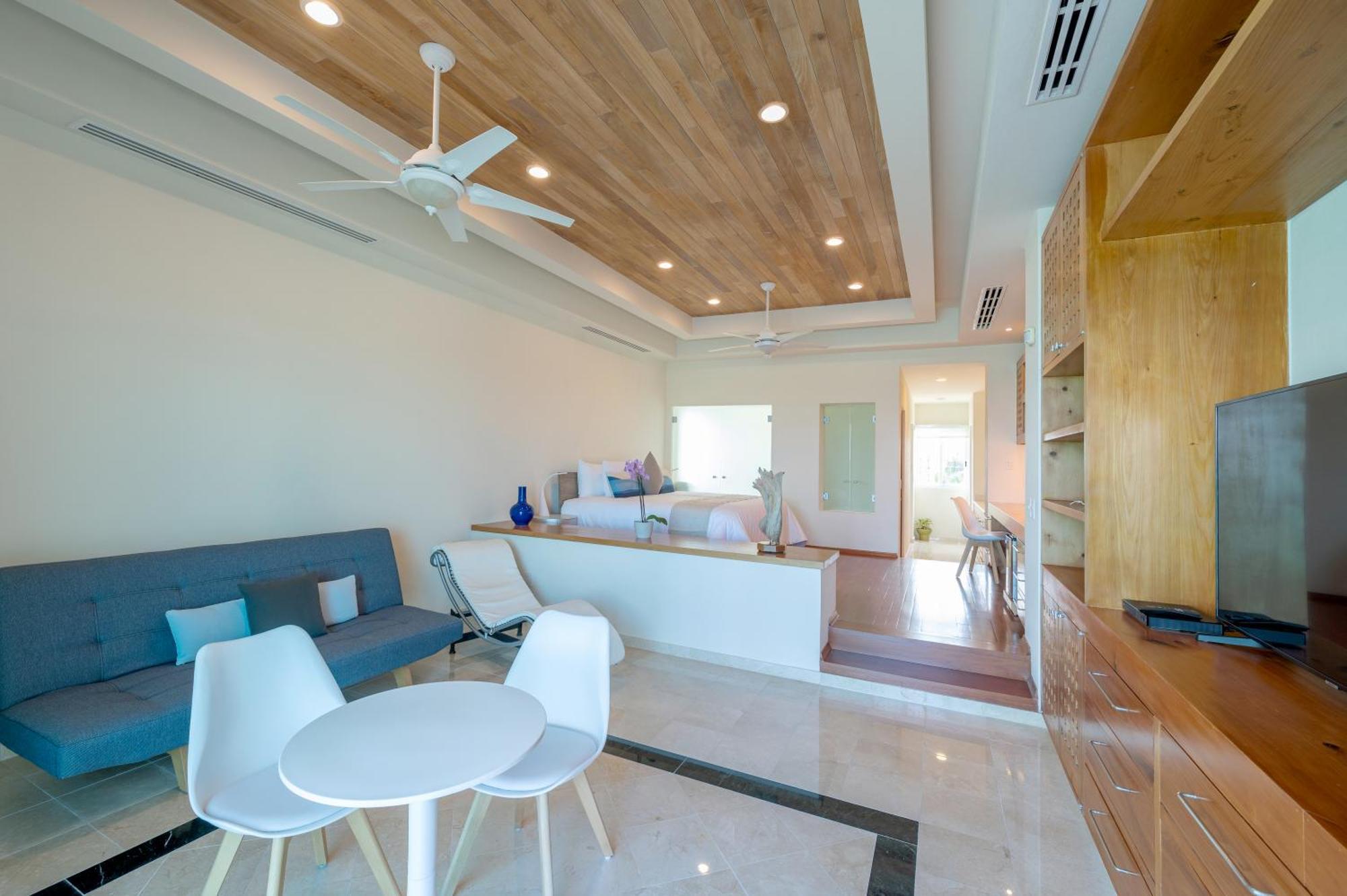Punta Sam - Beachfront Luxury *