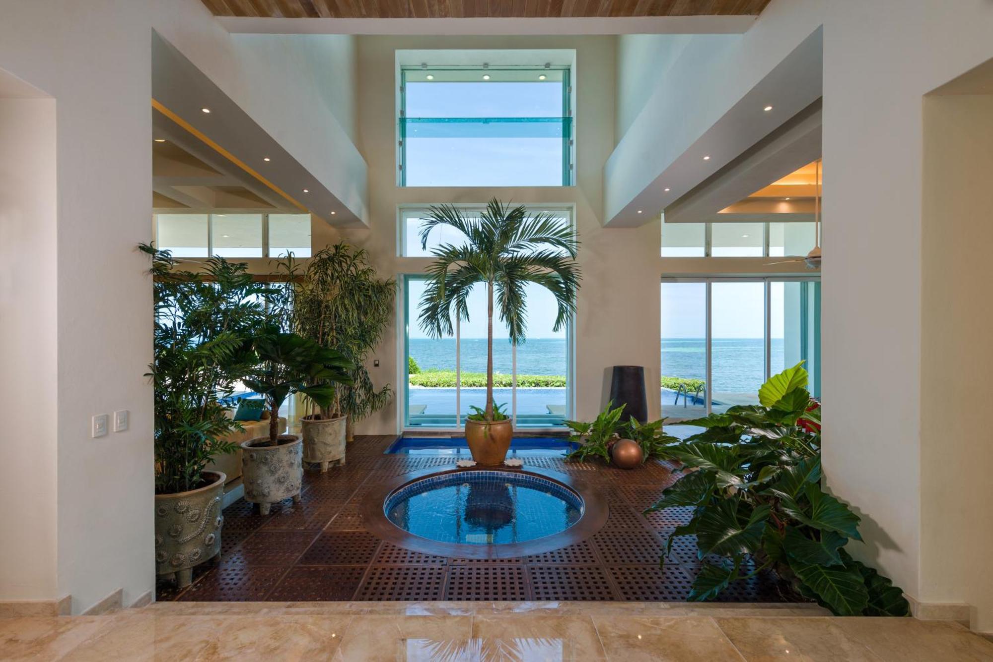 Punta Sam - Beachfront Luxury Villa *