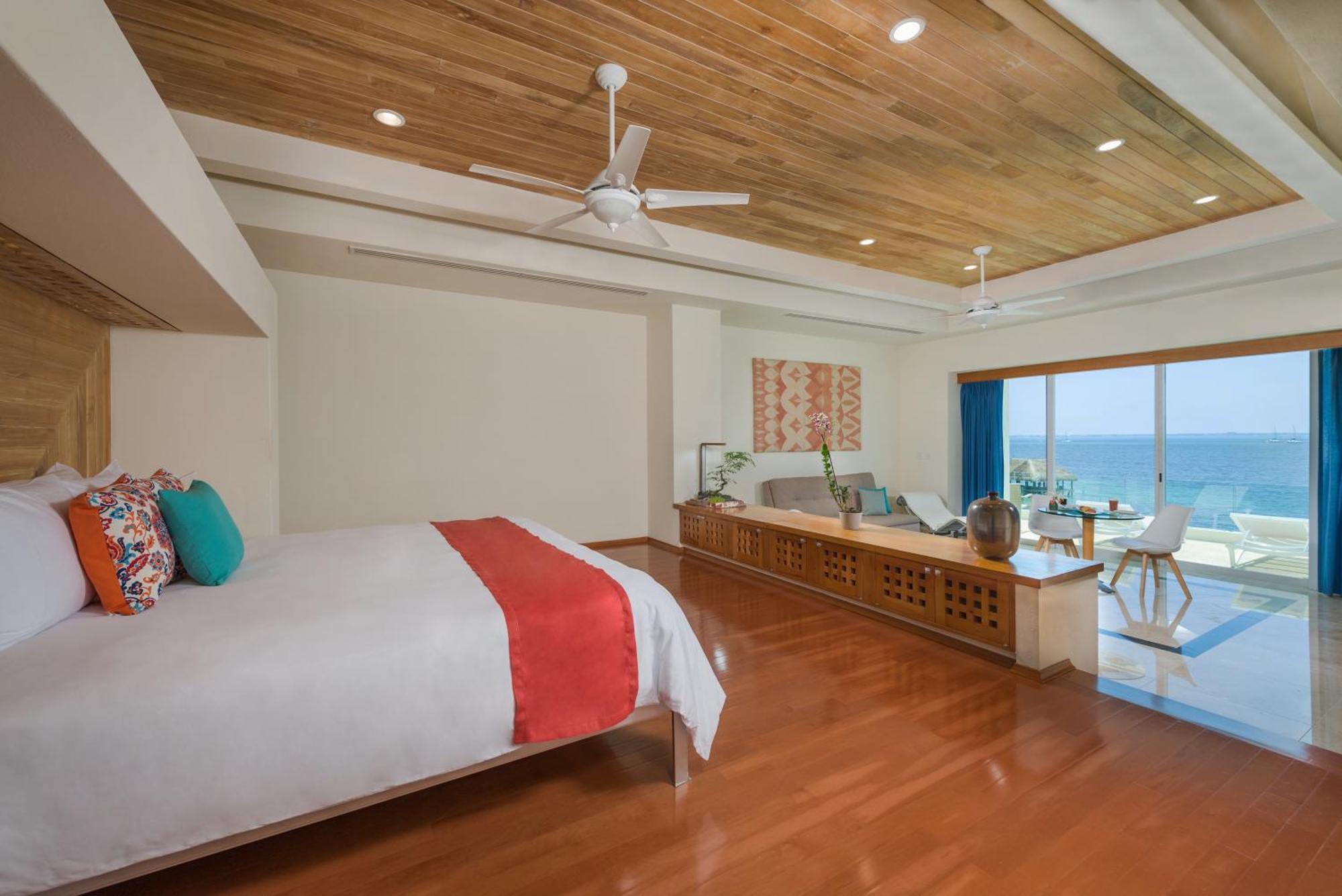 Villa Punta Sam - Beachfront Luxury