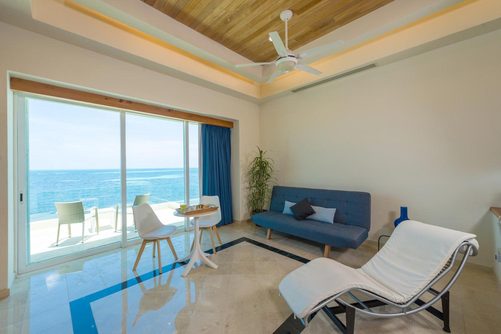 Punta Sam - Beachfront Luxury Villa *