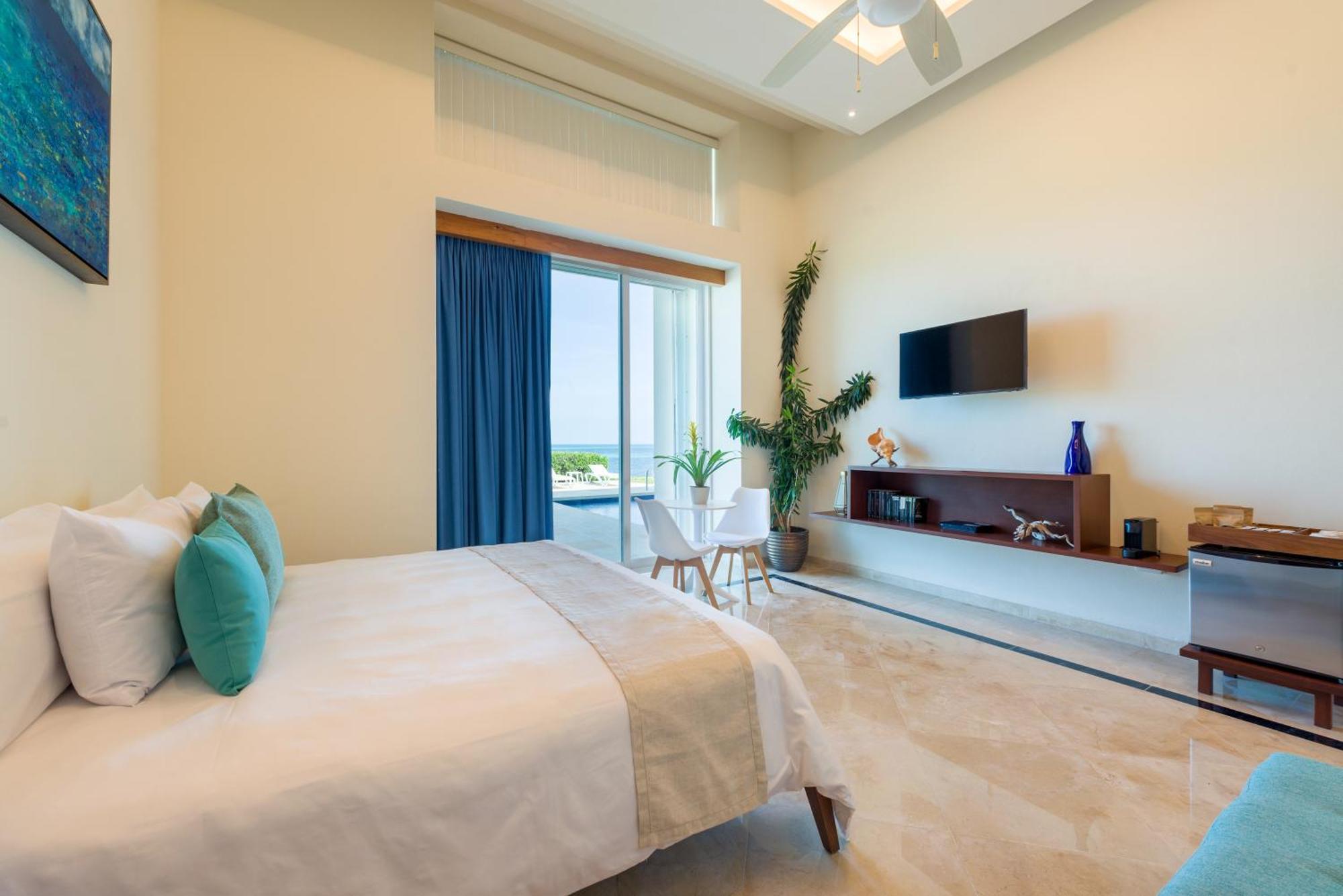 Punta Sam - Beachfront Luxury Cancún