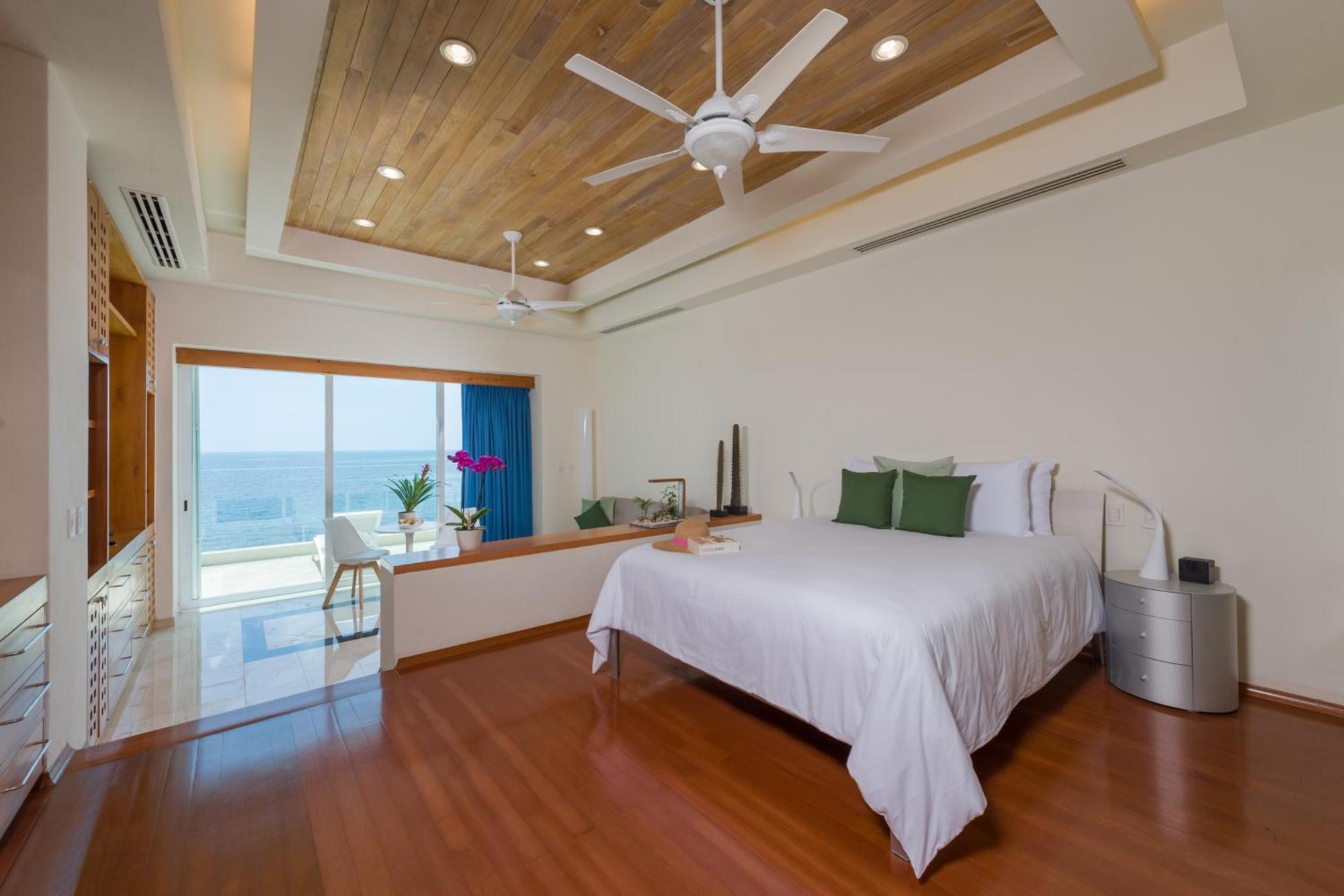 Villa Punta Sam - Beachfront Luxury Cancún