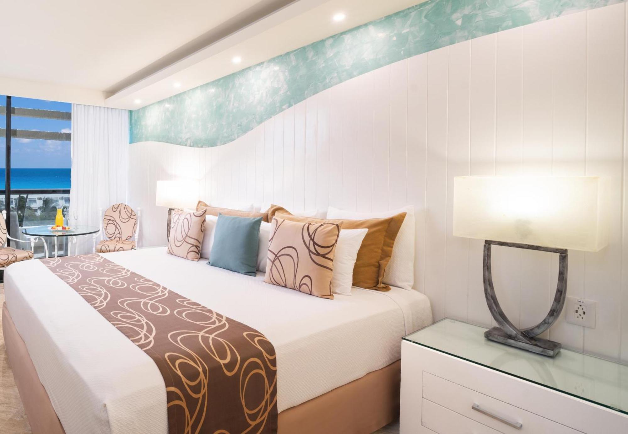Grand Oasis Resort 4*