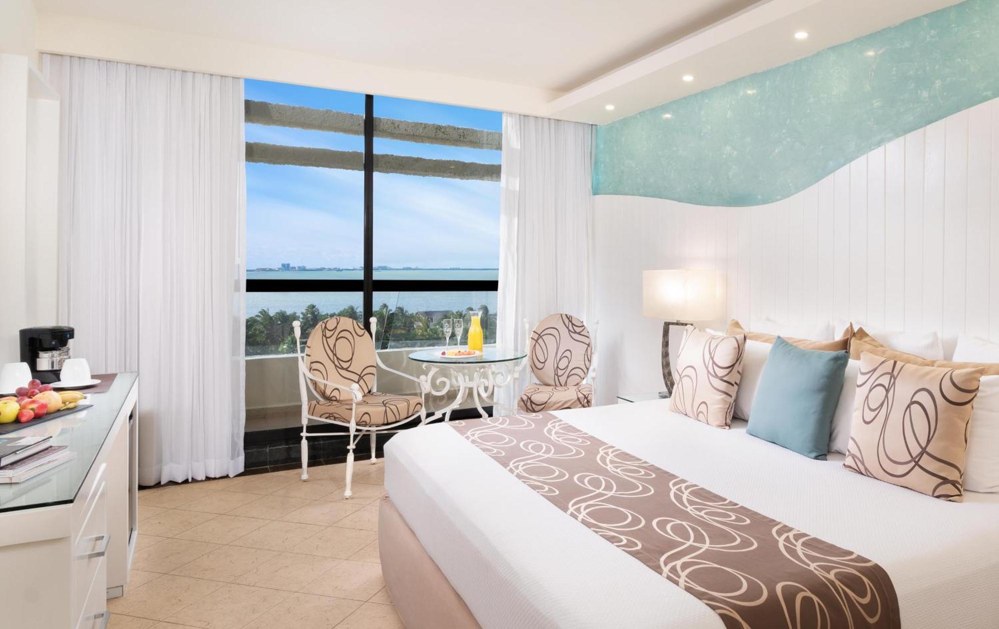 Grand Oasis Resort 4*