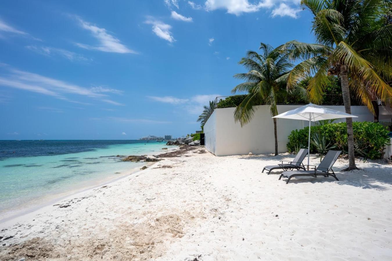 Langosta Villa Cancún