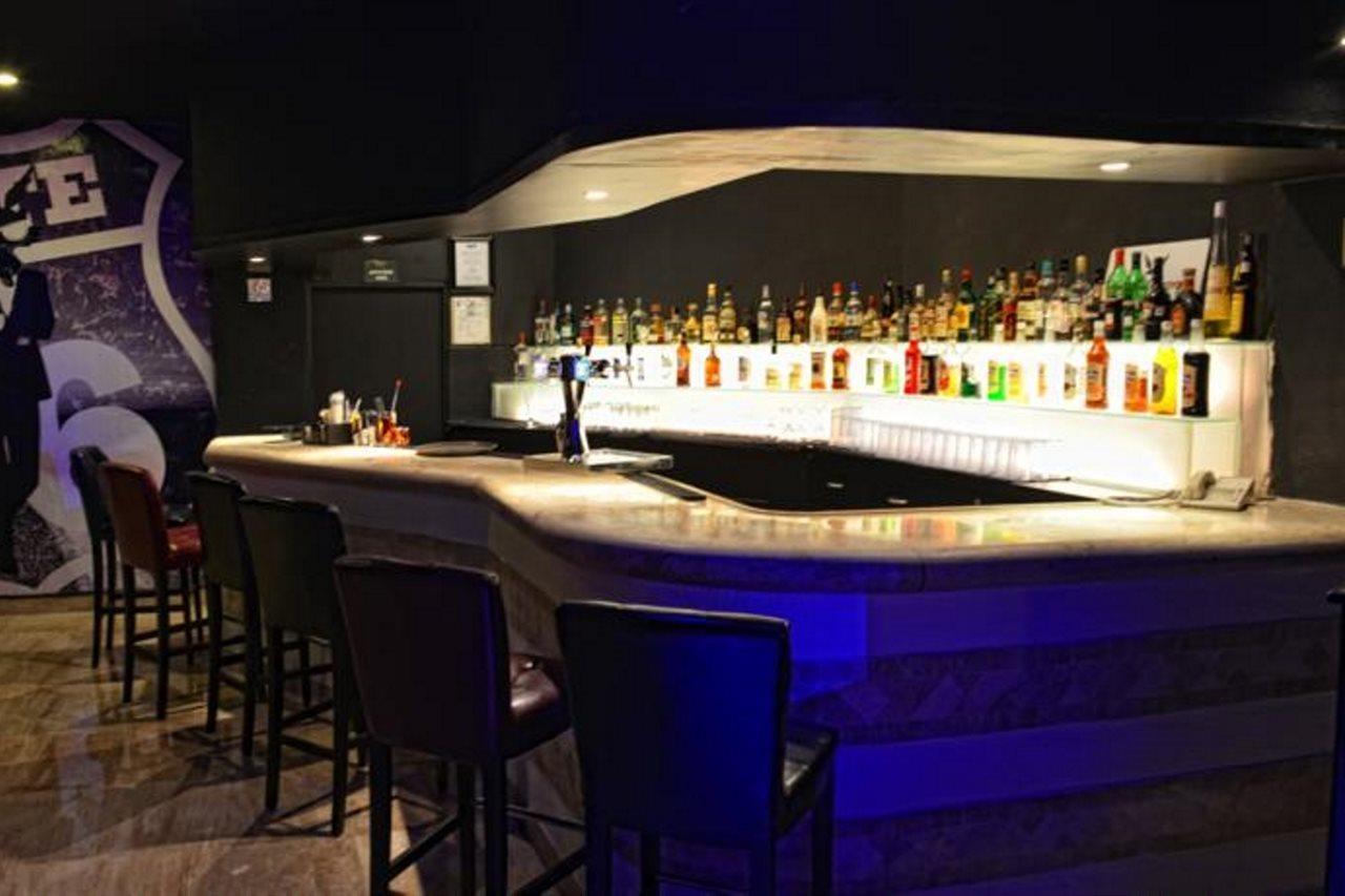 Oh! - The Urban Oasis & Club (adults Only)