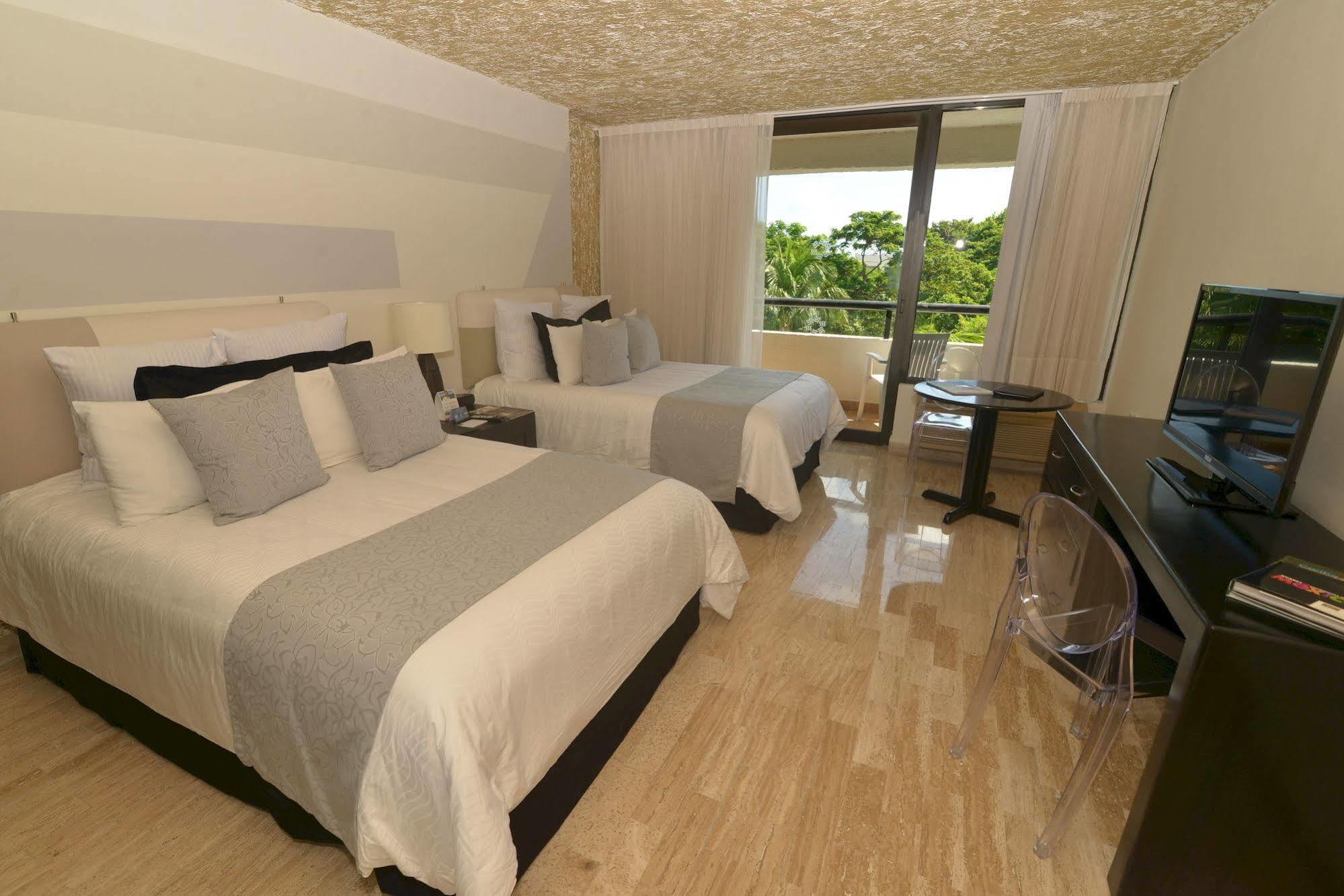Oh! - The Urban Oasis & Club (adults Only) 4*